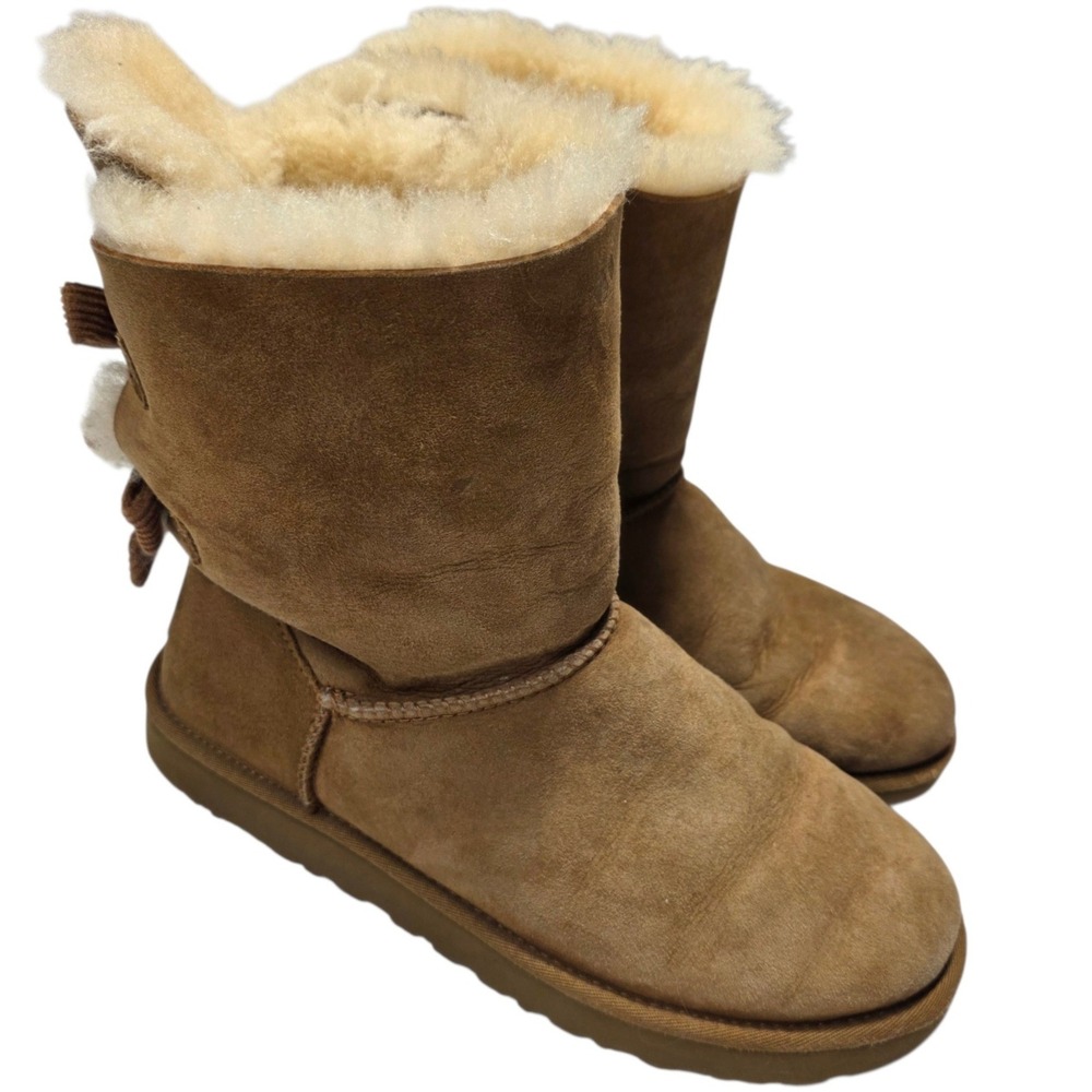UGG Bailey Bow II Boots Women 10 Chestnut Suede Sheepskin Shearling Fur 1016225